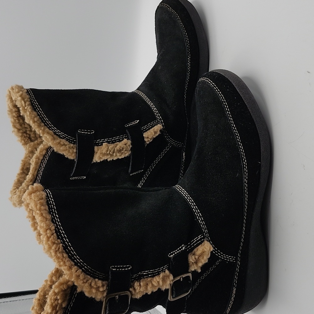Easy Spirit black boots with tan faux fur leather upper Westwing Sz 10M